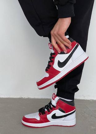 Кроссовки air jordan retro high red/white7 фото