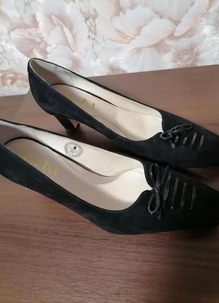 Кожаные черные классические туфли 41, 28 см2 фото
