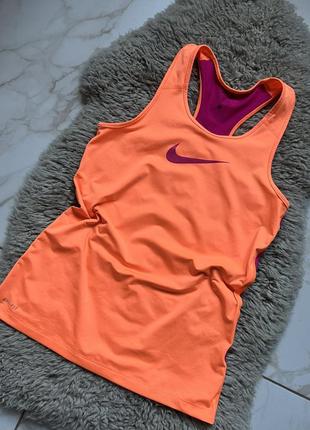 Яркая майка nike pro