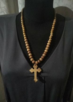 Колье, ожерелье из деревянных бусин с крестом. длина 55 см.1 фото