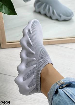 Легкие удобные текстильные кроссовки1 фото