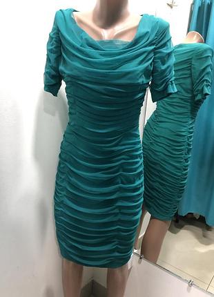 Бірюзове плаття