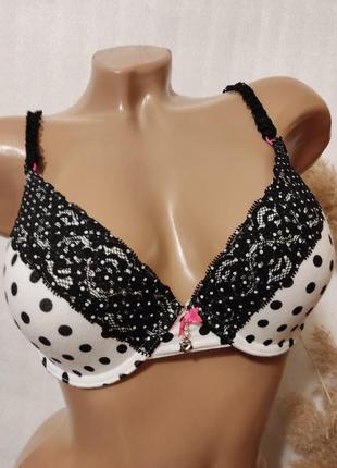 Красивий натуральний бюстгальтер в горох на поролоні
