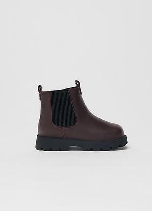 Кожаные ботинки челси zara