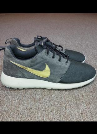 Кроссовки nike roshe one premium 685280-273