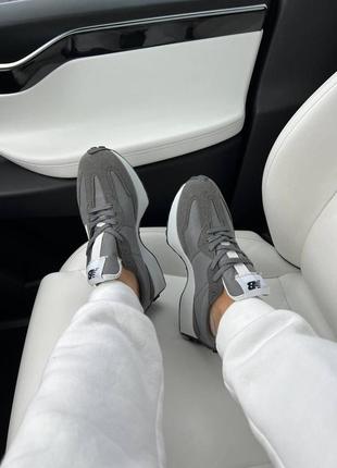 Жіночі кросівки new balance 327 grey white v2 / smb7 фото