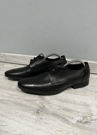 Шкіряні туфлі ben sherman