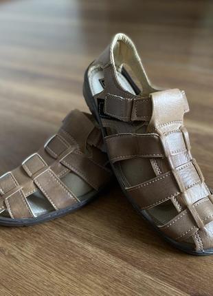 Босоножки мужские бежевые прошитые