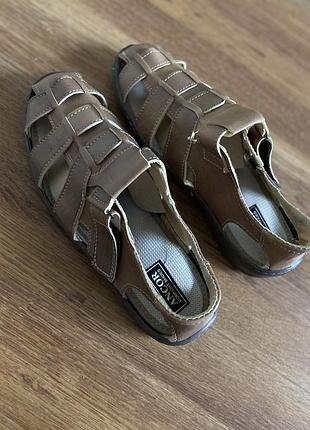 Босоножки мужские бежевые прошитые