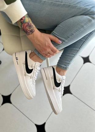 Nike force 1 lx white black2 фото