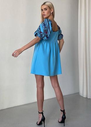 Женское короткое голубое красивое платье-вышиванка4 фото