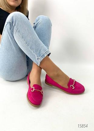 Фуксія замшеві туфлі лофери з пряжкою рожеві6 фото