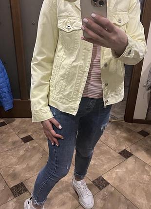 Джинсова куртка