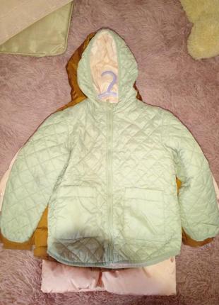 Курточка стеганная ращмер 6-7 лет2 фото