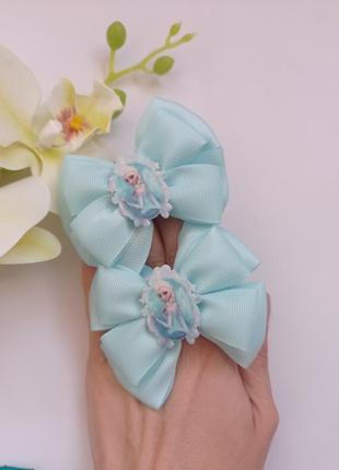Голубые бантики с эльзой