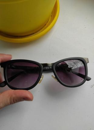 Актуальні сонцезахисні окулярі,unisex,pull&bear1 фото