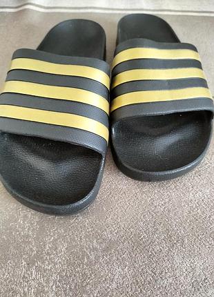 Шльопанці adidas