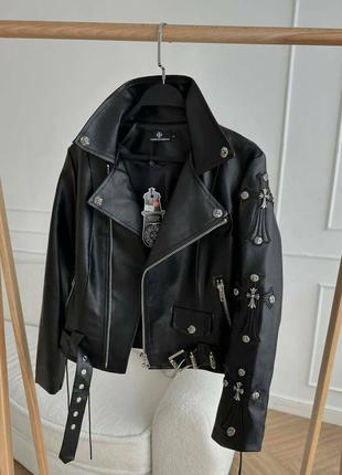 Косуха в стиле chrome hearts куртка черная с крестом кнопками