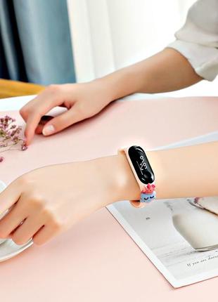 Детские сенсорные электронные часы с 3д браслетом  водонепроницаемые с медвежонком светло-розовый3 фото
