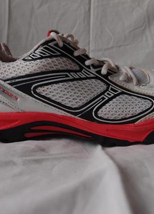 Slazenger advance cricket shoes 42-43 розмір