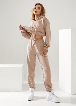 Весняні костюми