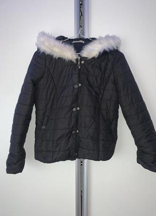 Стеганая куртка с капишоном