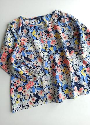 Красивая льняная блуза в цветочный принт свободного силуэта 100% лен