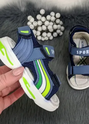 Дитячі шкіряні босоніжки сандалі