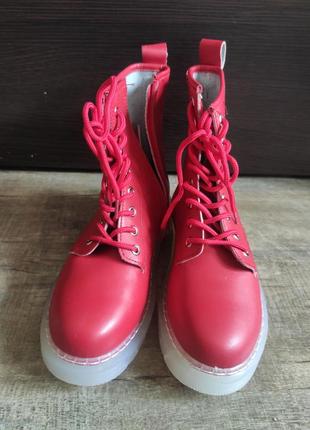 Нові жіночі чоботи, черевики на весну, червоні чоботи 38 р.4 фото