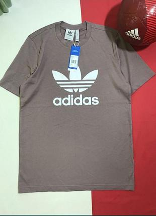 Футболка adidas