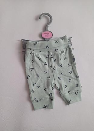 Carters. штанишки в роддом малышу.