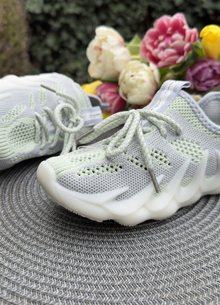 Невероятно стильные кроссовки