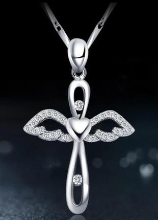 Модное украшение кулон в виде криста с ангельскими крыльями