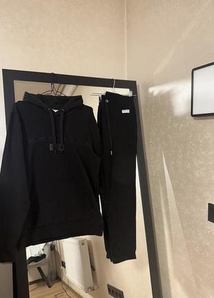 Жіночий костюм calvin klein2 фото