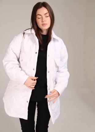Курточка весенняя стеганая удлиненная свободная белая черная коричневая оверсайз пальто бомбер рубашка кардиган парка пиджак