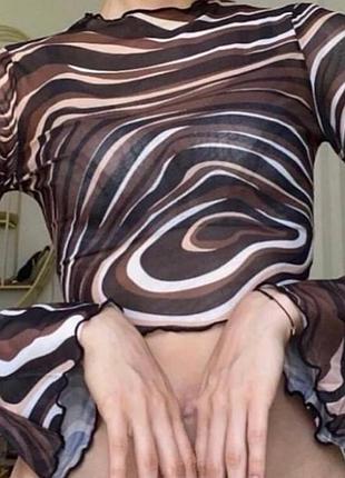 Топ топик кофта кофточка коричневая коричневый короткий короткая сетка сетчатая сетчатый рукава клеш принт полоски полосатый