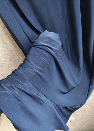Брендовое платье женское с открытыми плечами на бретельках с разрезом рюшами красивое синее6 фото