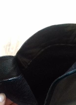 Демисизонные кожаные полусапожки на каблуке4 фото