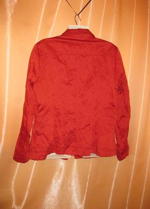 Удобная приталенная красная куртка жакет пиджак gelco км1596 демисезон с карманами большой размер5 фото