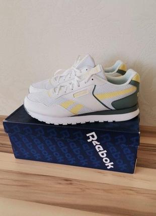 Фирменные женские повседневные кроссовки reebok classic оригинал2 фото