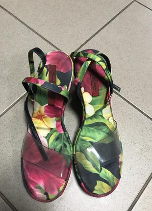 Босоніжки стильні модні дорогий бренд beverly heldsnaw розмір 40