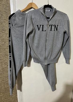 Valentino спортивный костюм