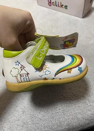 Новые детские сандалии 22 размер5 фото
