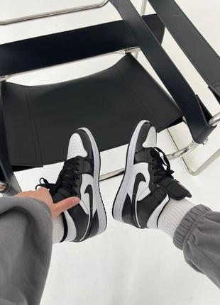 Жіночі кросівки найк джордан карбон nike air jordan 1 retro mid carbon fiber3 фото