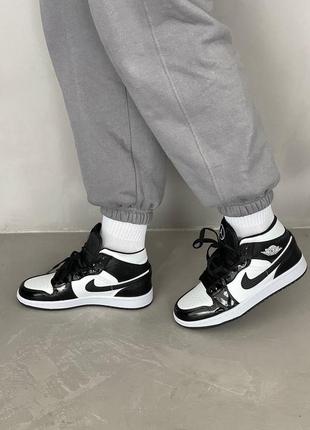 Жіночі кросівки найк джордан карбон nike air jordan 1 retro mid carbon fiber4 фото