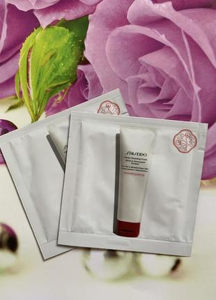 Глибоко очищувальна пінка для обличчя shiseido deep cleansing foam