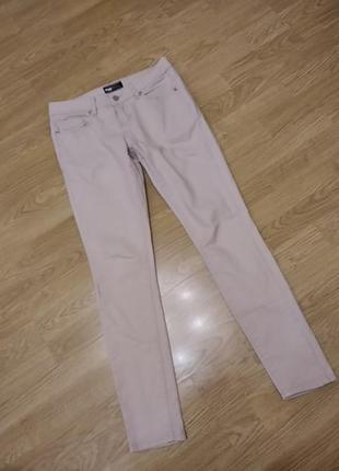 Джинсы скинни