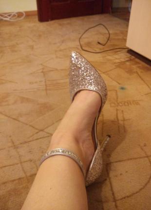 Серебряные туфли6 фото