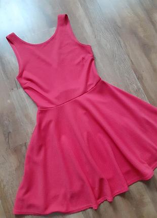 Платье из фактурной ткани ярко-малинового цвета размер м-46 британского бренда miso