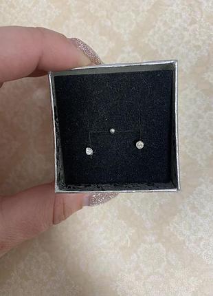 Пірсінг в ніс